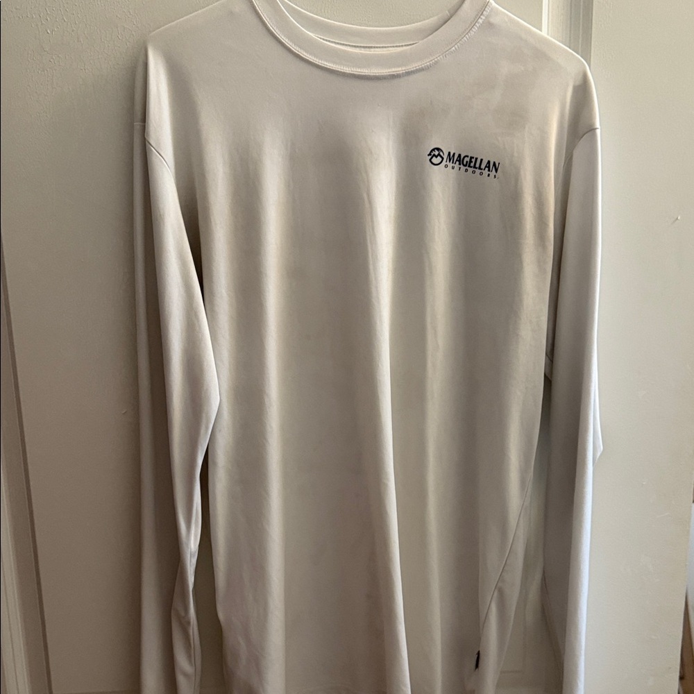 Magellan Outdoors Men's Small Classic White Long Sleeve Tee